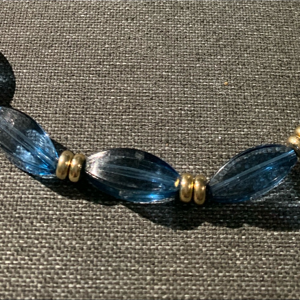 necklace - Picture 2 of 5